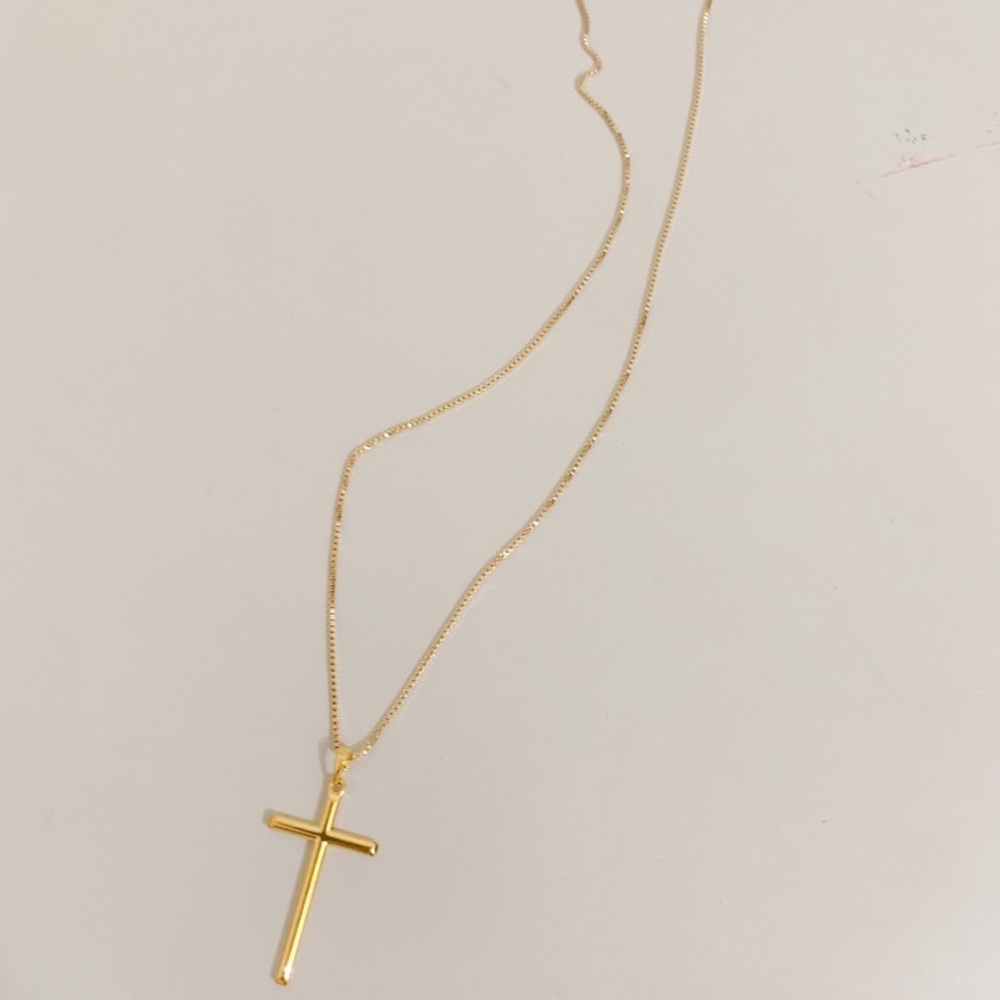 Classic Cross Necklace | 18k Gold Filled - Picture 3 of 7